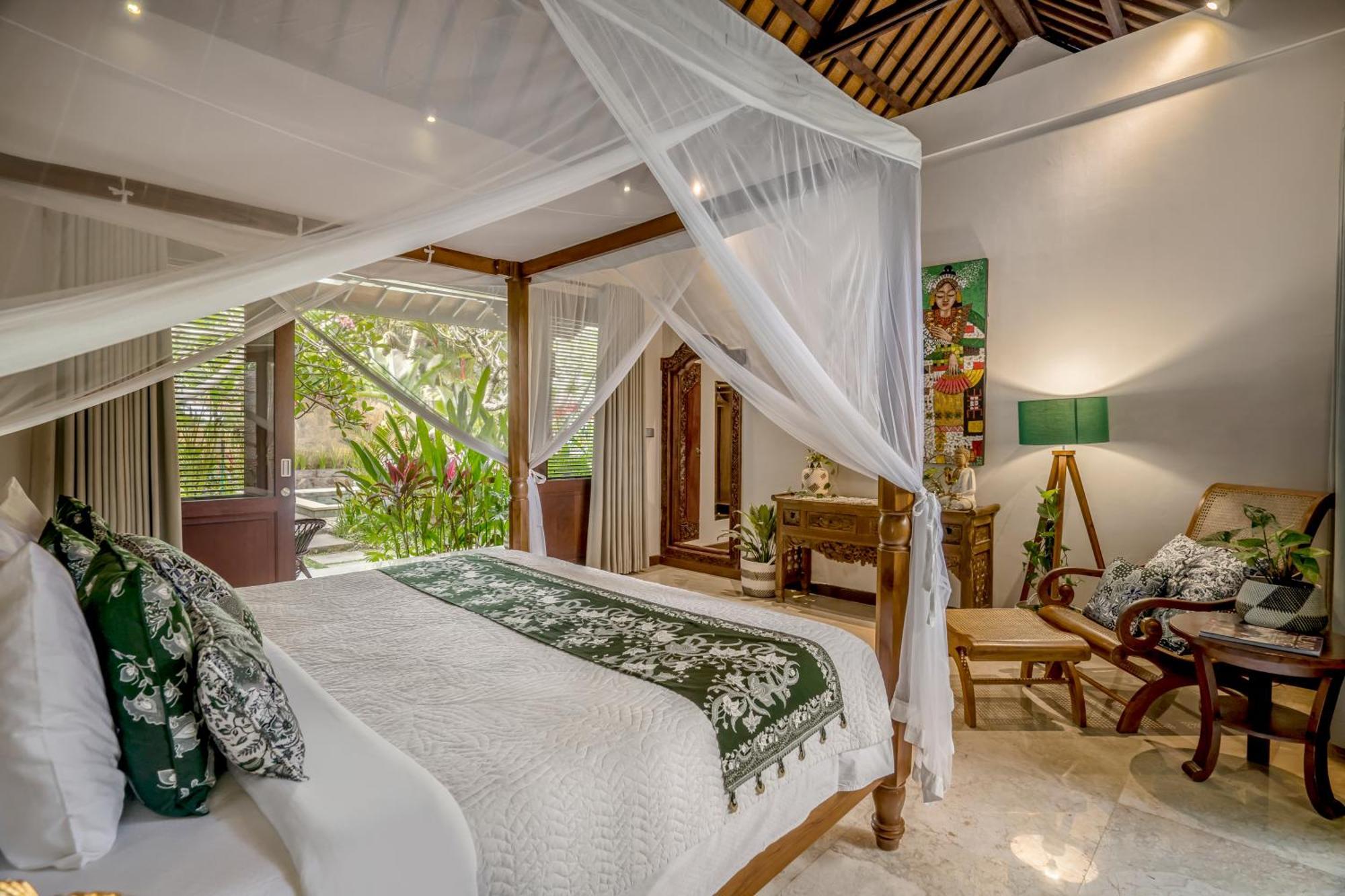 Kano Sari Villas Hotel 4*